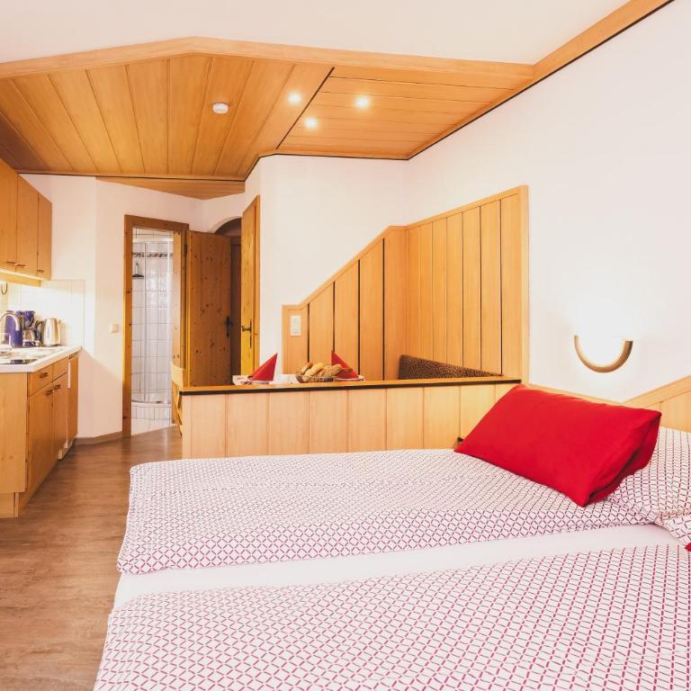 Praktisches Studio mit Küchenzeile - Superior Apartment mit 1 Schlafzimmer und Balkon - 13