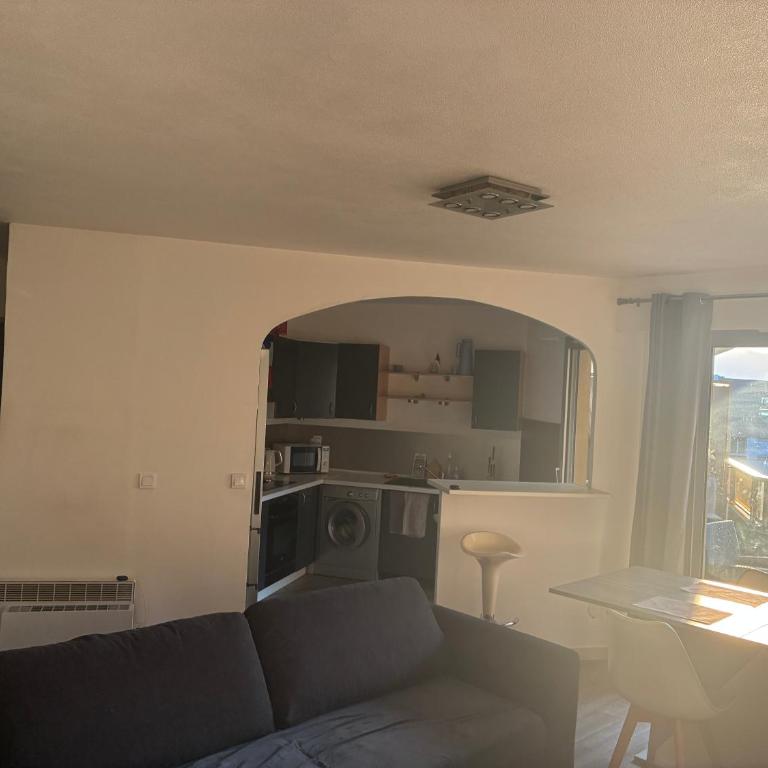 APPARTEMENT ENTIER dans une résidence privée avec gardien, piscine et aire de jeux pour enfants - Apartamento de 1 dormitorio - 1