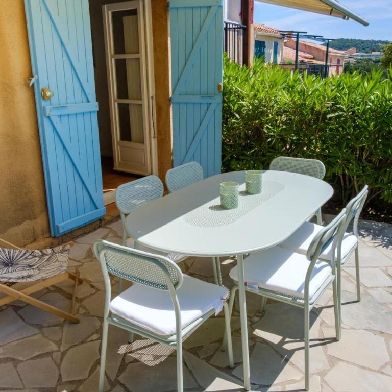 Petite Maison vue mer&piscine - Maison de Vacances - 1