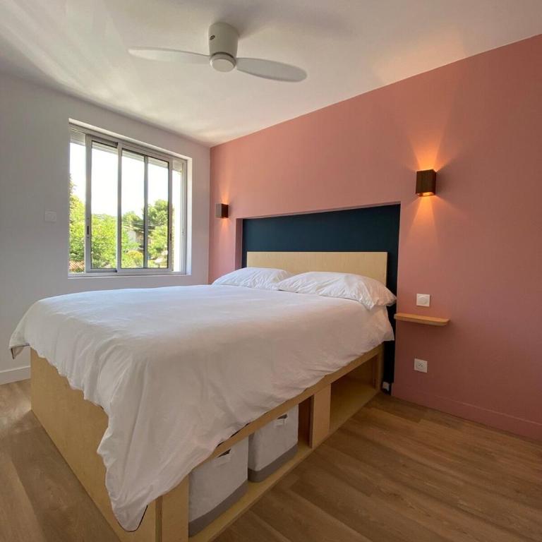 Le Mistral, Superbe Appartement 2 Chambres, Vue Mer Proximité Plage, Parking Gratuit - Apartment - 5
