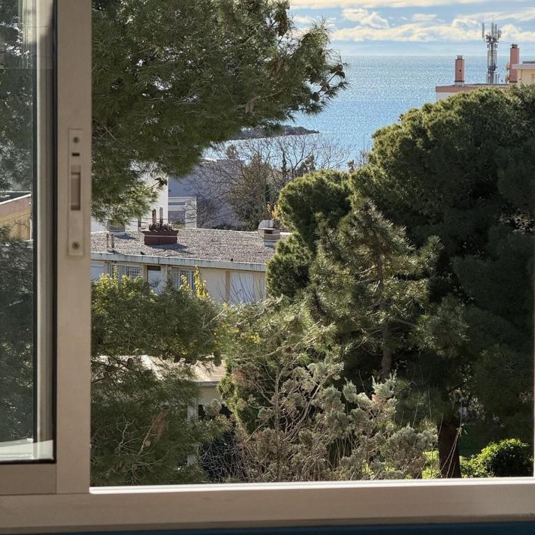 Le Mistral, Superbe Appartement 2 Chambres, Vue Mer Proximité Plage, Parking Gratuit - Apartment - 7