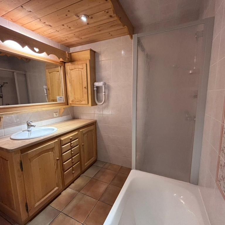 Appartement Chez Marion Spacieux 2 personnes - Appartement 1 Chambre Supérieur avec Balcon - 51