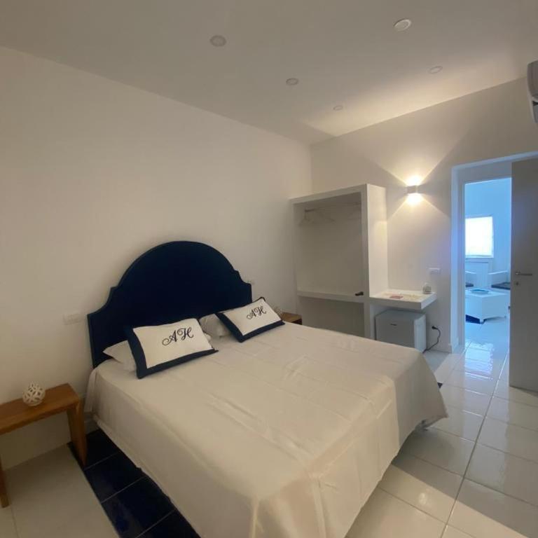 Helmirage Luxury Sorrento - Premium Quadruple Room - 3
