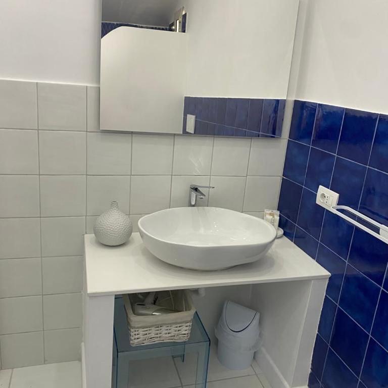 Helmirage Luxury Sorrento - Premium Quadruple Room - 13
