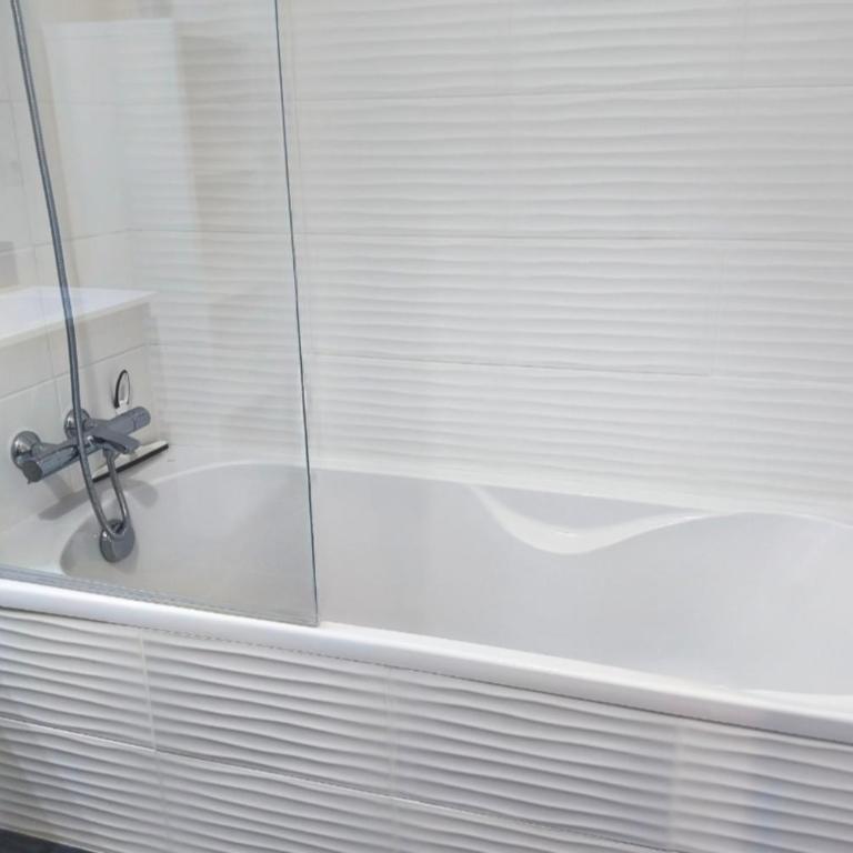 Vue Aravis et terrasse Proximité Thermes - Appartement - 22