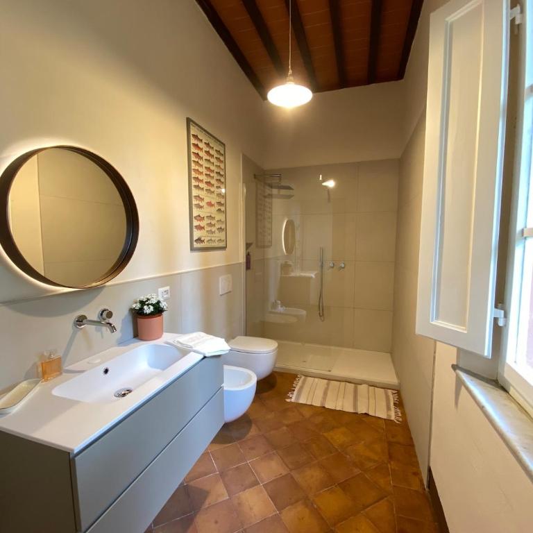 Private Staffed Tuscan Estate with large pool 5 min from Siena - Villa - 15