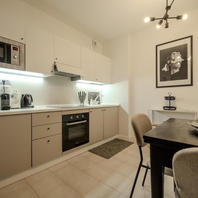 Cortonese 27 - Design Studio - ItalyWeGo - Apartment with Balcony - 9