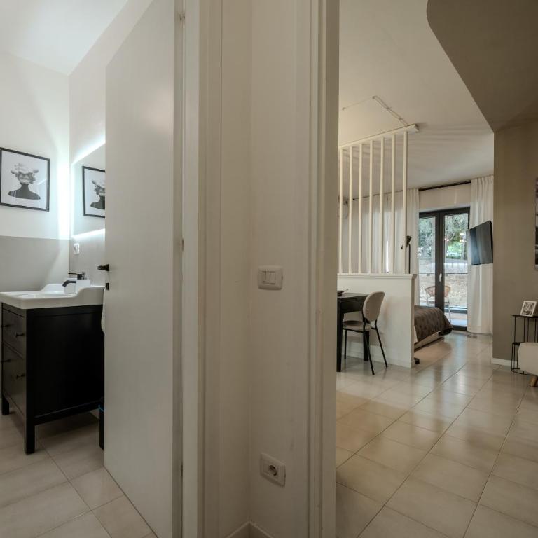 Cortonese 27 - Design Studio - ItalyWeGo - Apartment with Balcony - 37