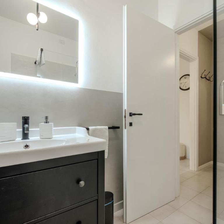 Cortonese 27 - Design Studio - ItalyWeGo - Apartment with Balcony - 38
