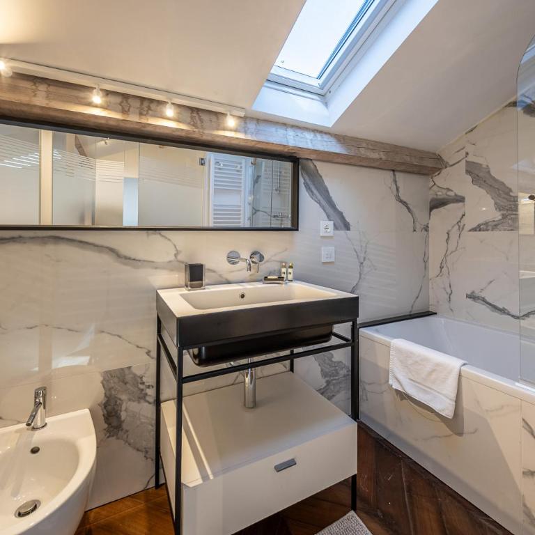 APPARTAMENTO LUX - Comfort e Stile nel Cuore di Santa Margherita - Appartamento Standard con 2 Camere da Letto - 20