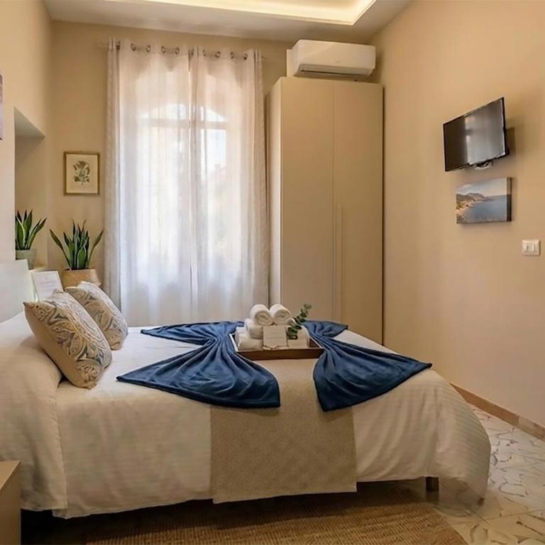 MaX RelaX Suite - Bed & Breakfast - Vicino Stazione Napoli Centro Storico - Camera Matrimoniale - 3