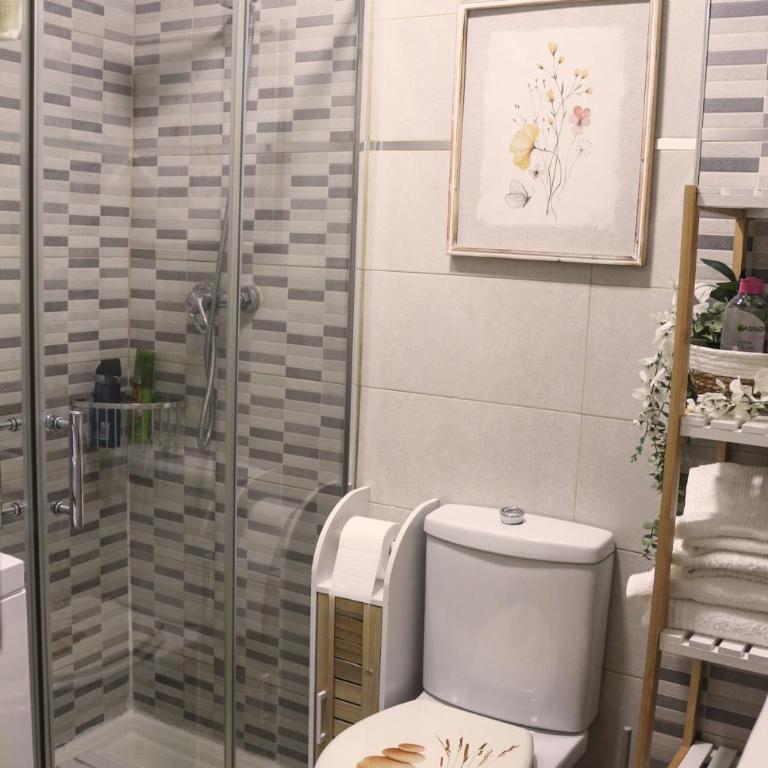 Renovated Oceanfront Apartment - Two-Bedroom Apartment - 13