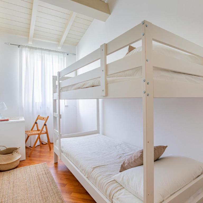 Verdemare, a Viareggio parcheggio privato e splendido giardino - Villa con 2 Camere da Letto - 2