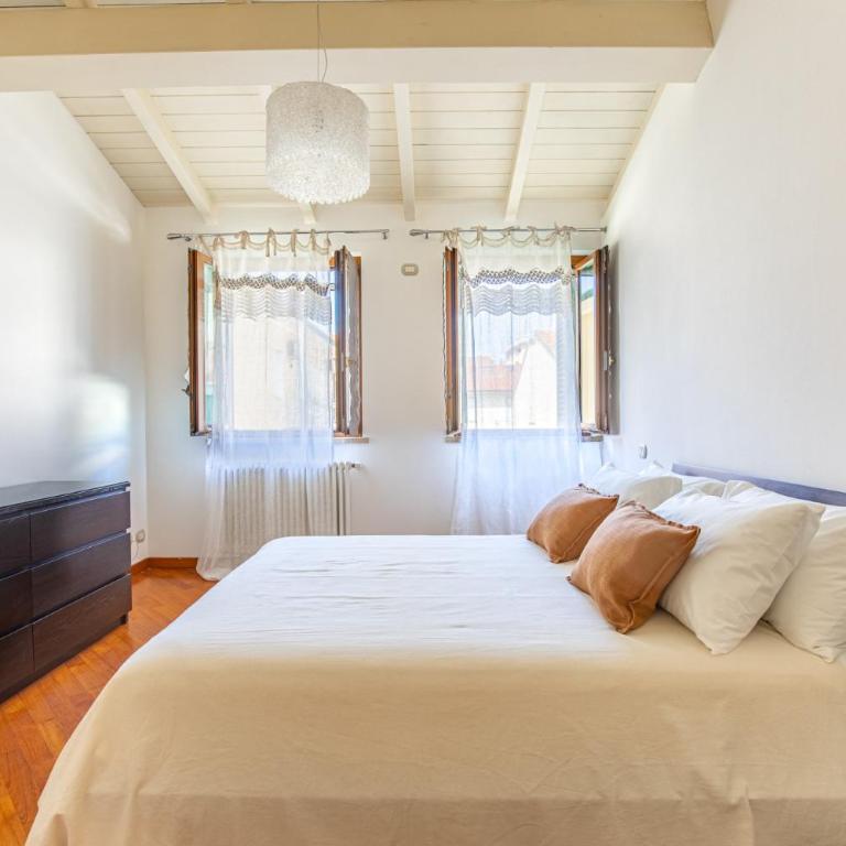 Verdemare, a Viareggio parcheggio privato e splendido giardino - Villa con 2 Camere da Letto - 3