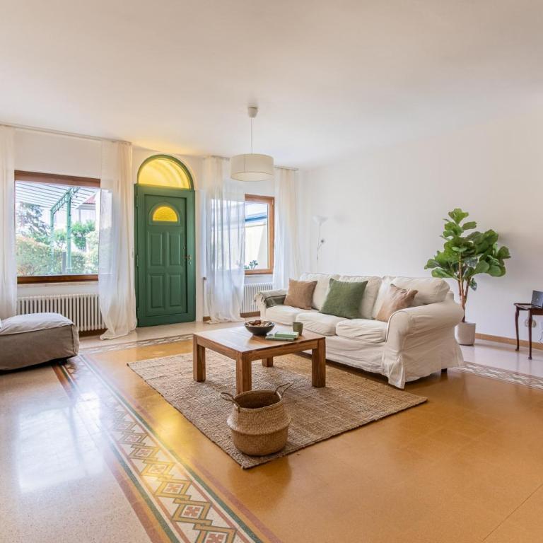 Verdemare, a Viareggio parcheggio privato e splendido giardino - Villa con 2 Camere da Letto - 5