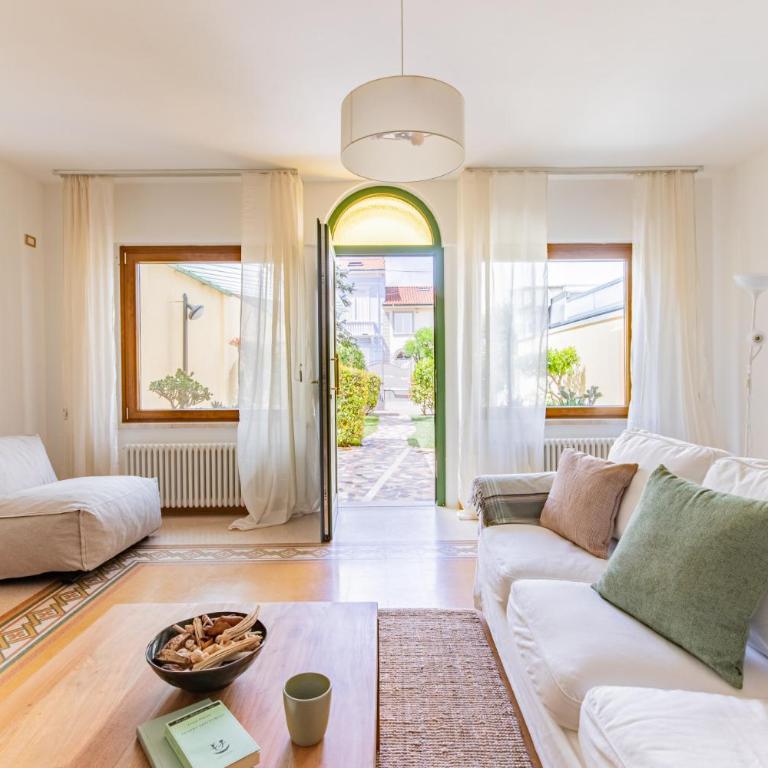 Verdemare, a Viareggio parcheggio privato e splendido giardino - Villa con 2 Camere da Letto - 8