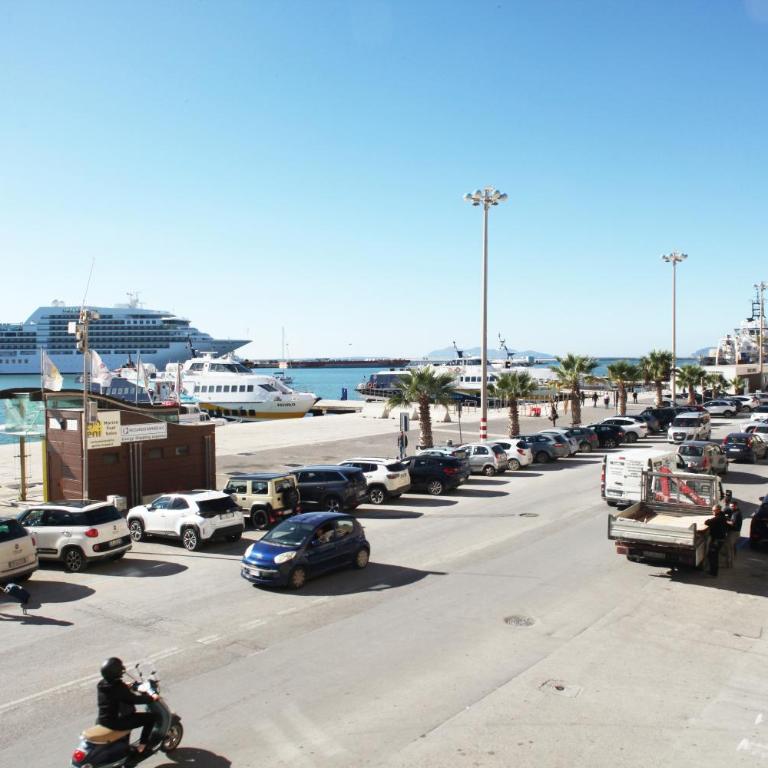 Trapani Fronte Porto Apt - Appartamento con Vista Mare - 31