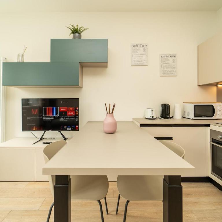 ImmobiliaRent Santa Sofia Apartment B - Appartamento con 1 Camera da Letto - 4
