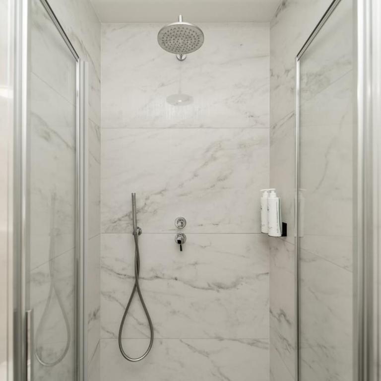 ImmobiliaRent Santa Sofia Apartment B - Appartamento con 1 Camera da Letto - 18