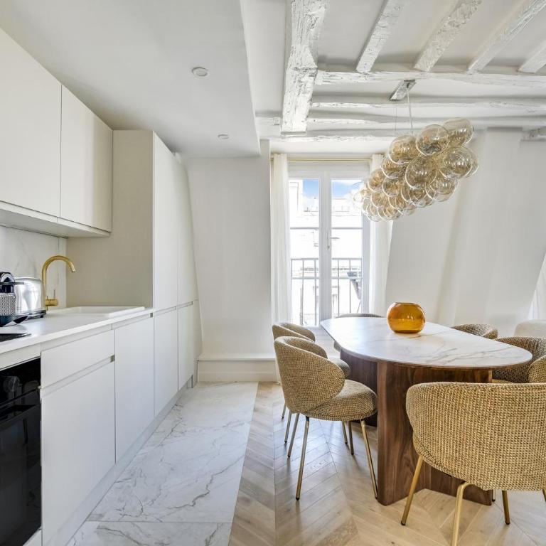 Pick A Flat's Apartment in Champs-Elysées - Rue Ponthieu - Appartement 3 Chambres - 10