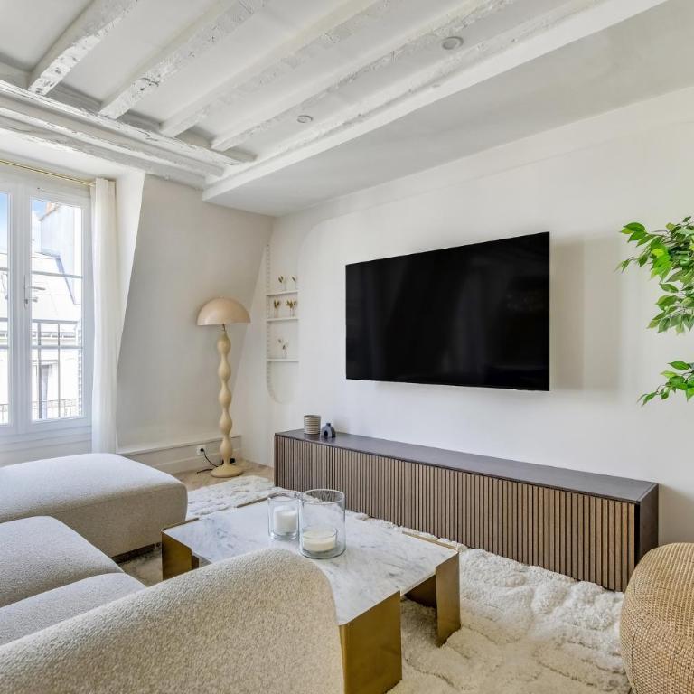 Pick A Flat's Apartment in Champs-Elysées - Rue Ponthieu - Appartement 3 Chambres - 3