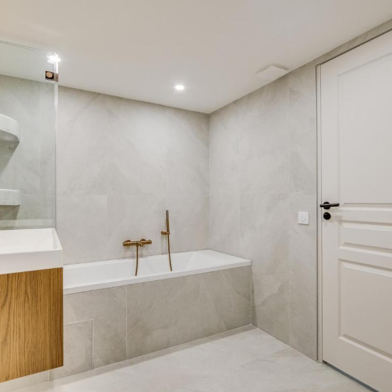 Pick A Flat's Apartment in Champs-Elysées - Rue Ponthieu - Appartement 3 Chambres - 24