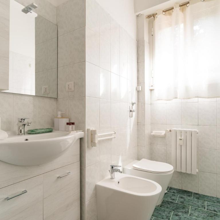 GuestHost - Cozy Balcony Flat Milano Comasina MM3 - Two-Bedroom Apartment - 22