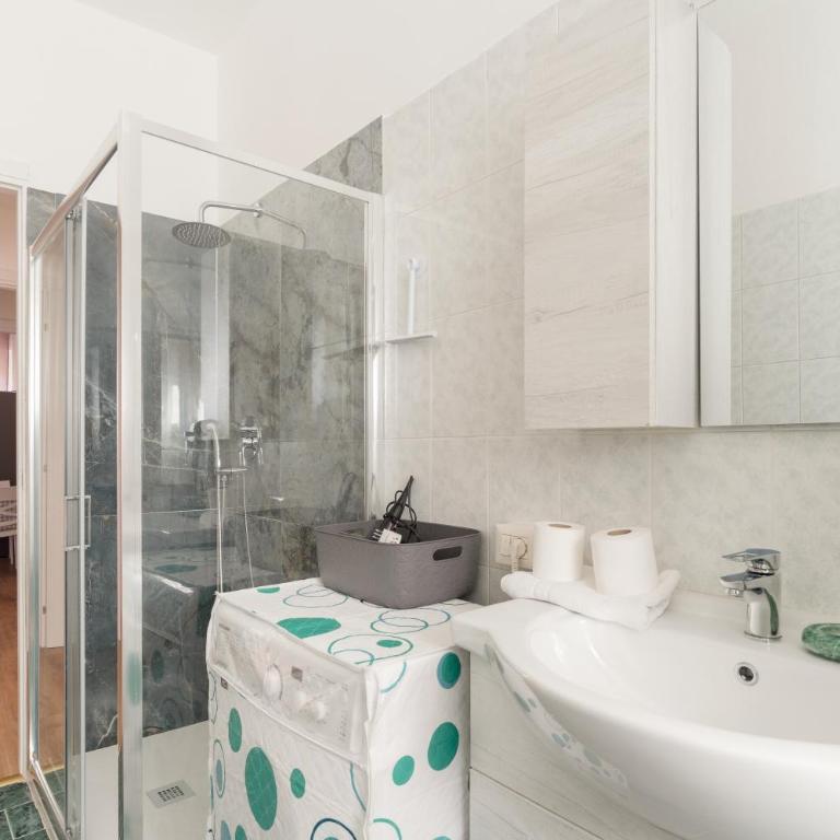 GuestHost - Cozy Balcony Flat Milano Comasina MM3 - Two-Bedroom Apartment - 23