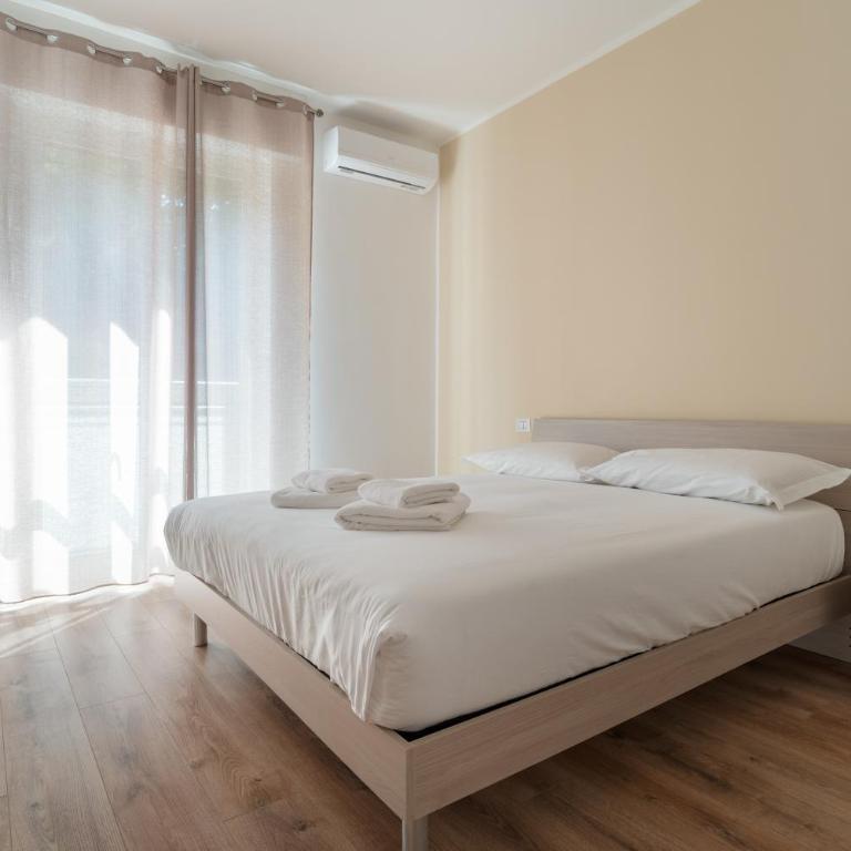 GuestHost - Cozy Balcony Flat Milano Comasina MM3 - Two-Bedroom Apartment - 2