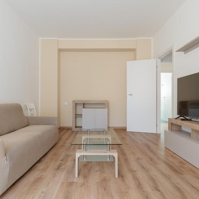 GuestHost - Cozy Balcony Flat Milano Comasina MM3 - Two-Bedroom Apartment - 7