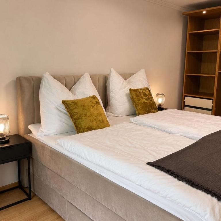 Aparthaus Dittelbach by Faraway Homes - Three-Bedroom Deluxe Apartment - 9