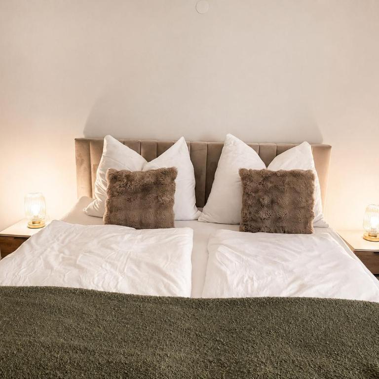 Aparthaus Dittelbach by Faraway Homes - Four-Bedroom Penthouse Apartment - 14