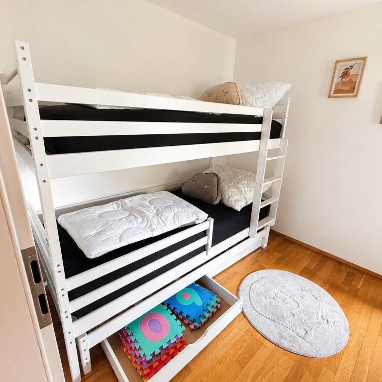 Aparthaus Dittelbach by Faraway Homes - Four-Bedroom Penthouse Apartment - 24