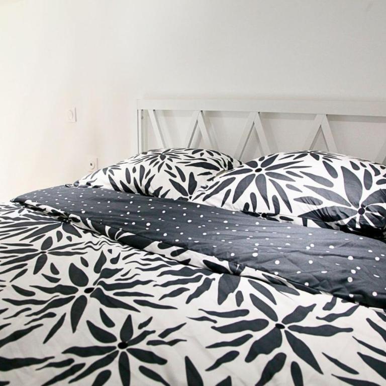 Suite indépendante avec terrasse - Clim & Parking Public gratuit à proximité - Apartment mit 1 Schlafzimmer - 23