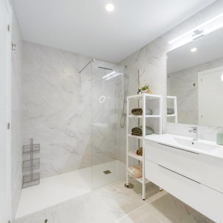New apartment with a private garden and resort amenities - Apartamento de 2 dormitorios - 8