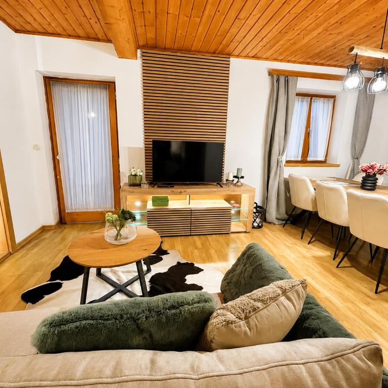 Aparthaus Dittelbach by Faraway Homes - Two-Bedroom Apartment - 4