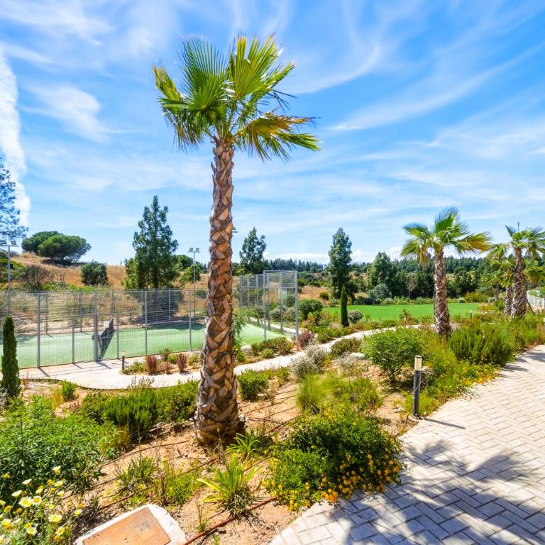 New apartment with a private garden and resort amenities - Apartamento de 2 dormitorios - 33