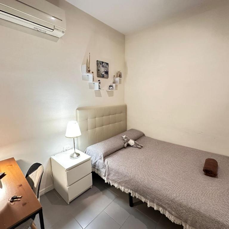 Carrer de Balmes, 86 - Habitación Doble con baño compartido - 3