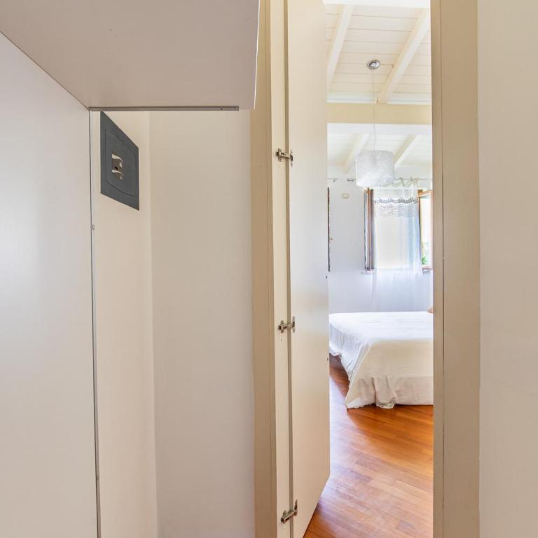 Verdemare, a Viareggio parcheggio privato e splendido giardino - Villa con 2 Camere da Letto - 35