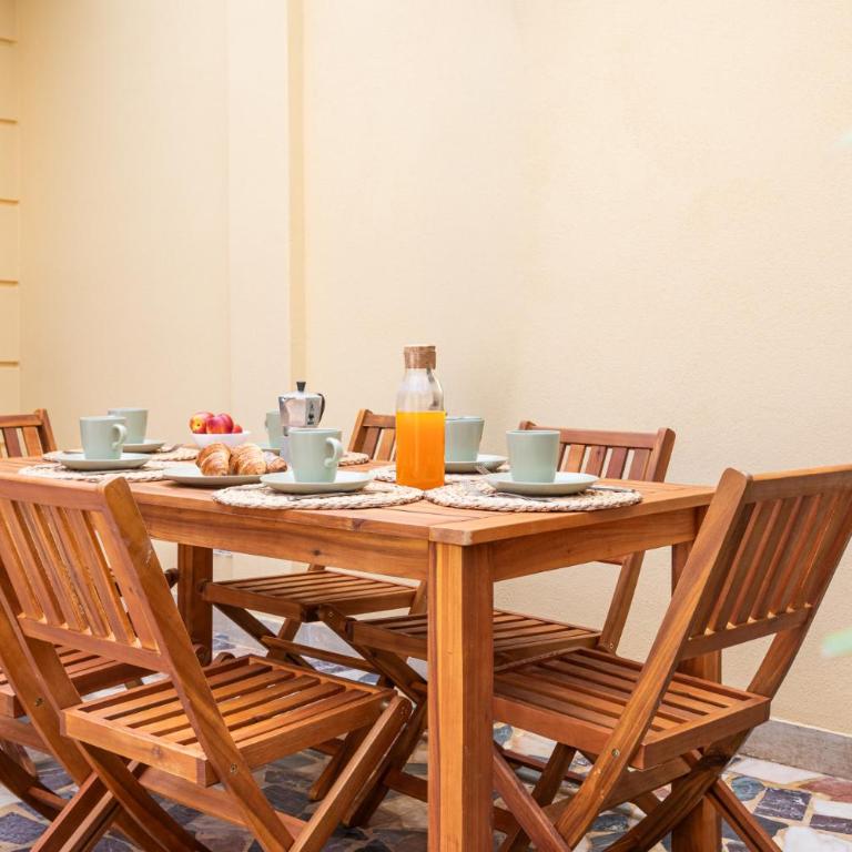 Verdemare, a Viareggio parcheggio privato e splendido giardino - Villa con 2 Camere da Letto - 54