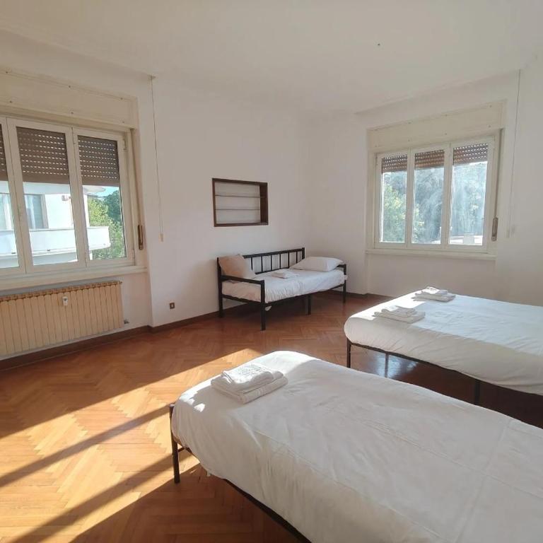 Dock Bay Guest House - Camera Quadrupla con Bagno in Comune - 6