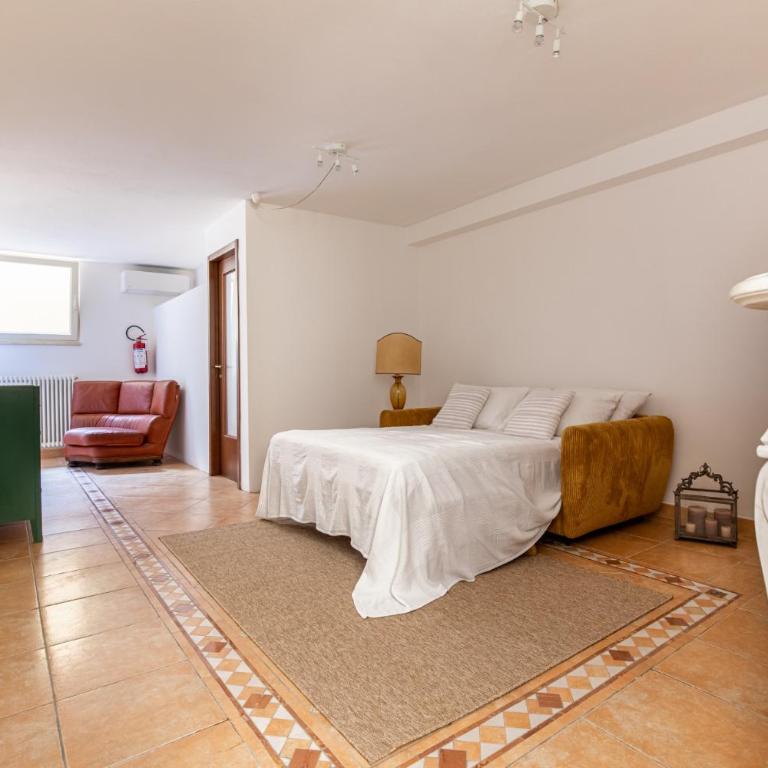 Verdemare, a Viareggio parcheggio privato e splendido giardino - Villa con 2 Camere da Letto - 60