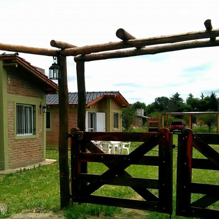 Cabañas Campo Huasi - Two-Bedroom House - 9