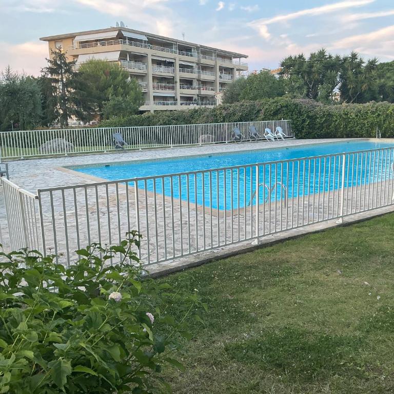 Superbe résidence avec piscine et tennis - Appartement 1 Chambre - 24