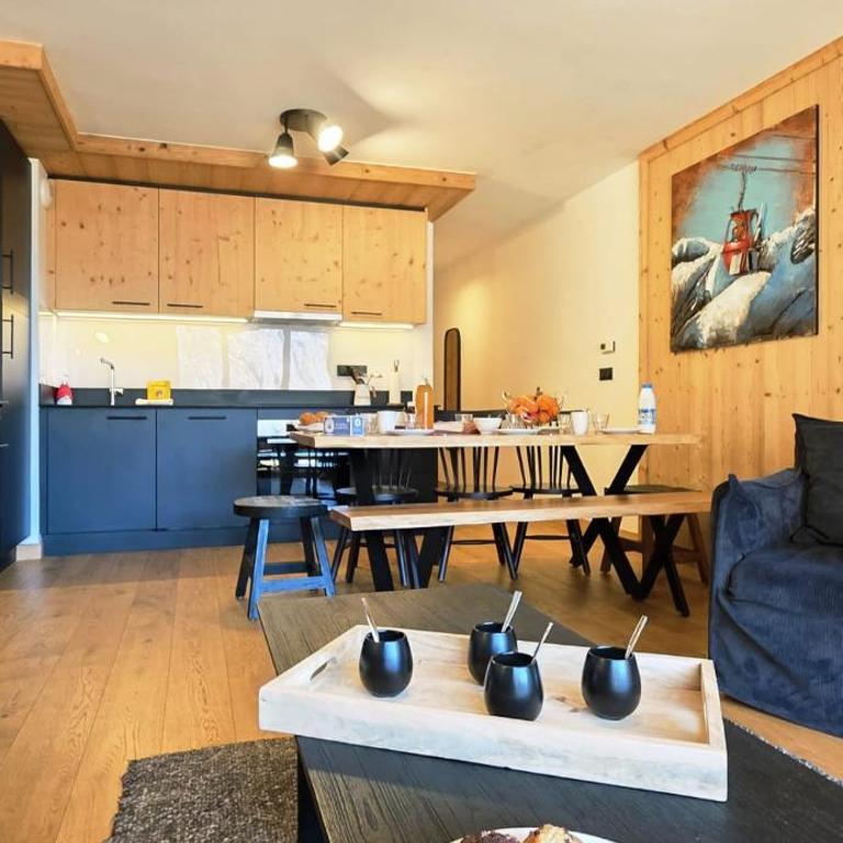 Modern Alpine Apartment B15 - Near Slopes, ESF & Portes du Soleil - Alp'in C - Appartement 3 Chambres - 5
