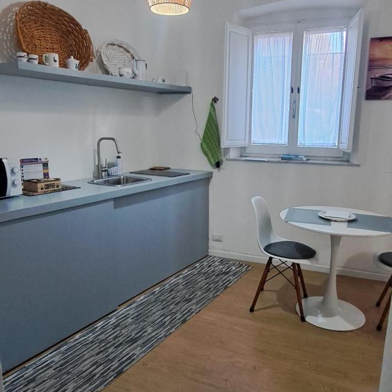 Domus Lina - Appartamento Monolocale con 1 Letto Matrimoniale - 3