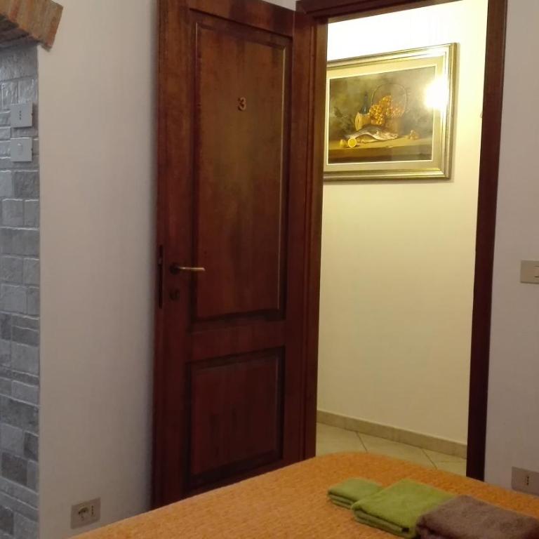 Alfieri Bed & Breakfast - Camera Matrimoniale con Bagno Privato - 12