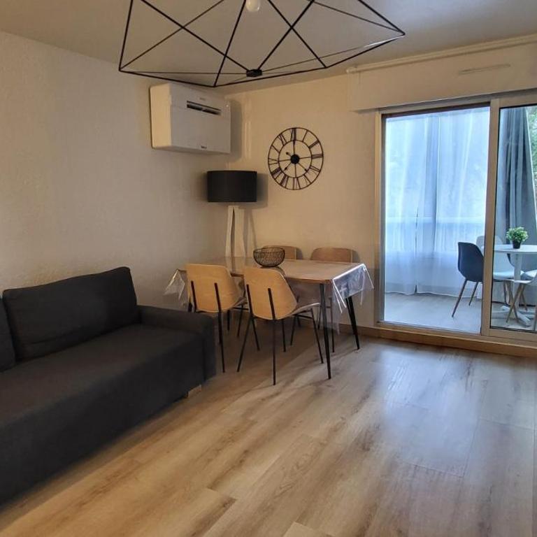 Appartement de 50 m2 climatisé et moderne à 100 m de la plage - Appartement 2 Chambres - 15