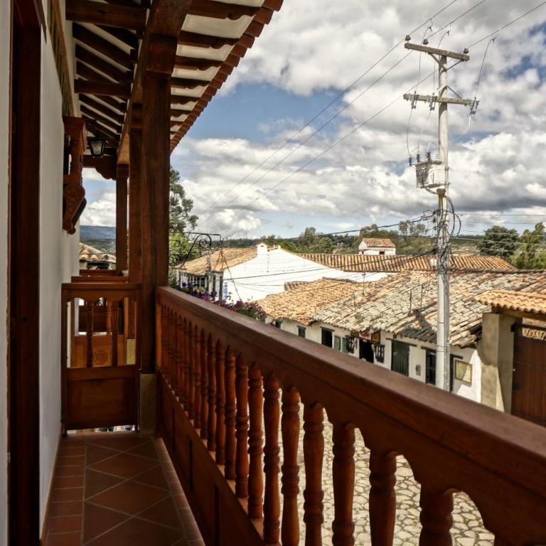 Hotel Campanario Real - Habitación Doble Clásica con balcón - 1
