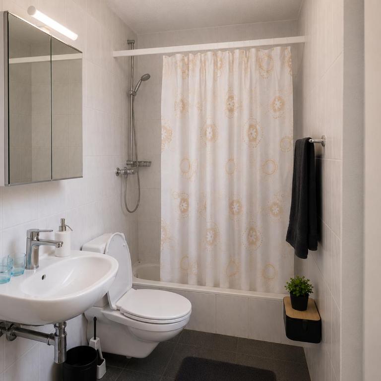 KB CityRooms Self-Check-In - Einzelzimmer mit eigenem Bad - 1